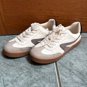 Dolce Vita Cream and Brown Women’s Sneakers